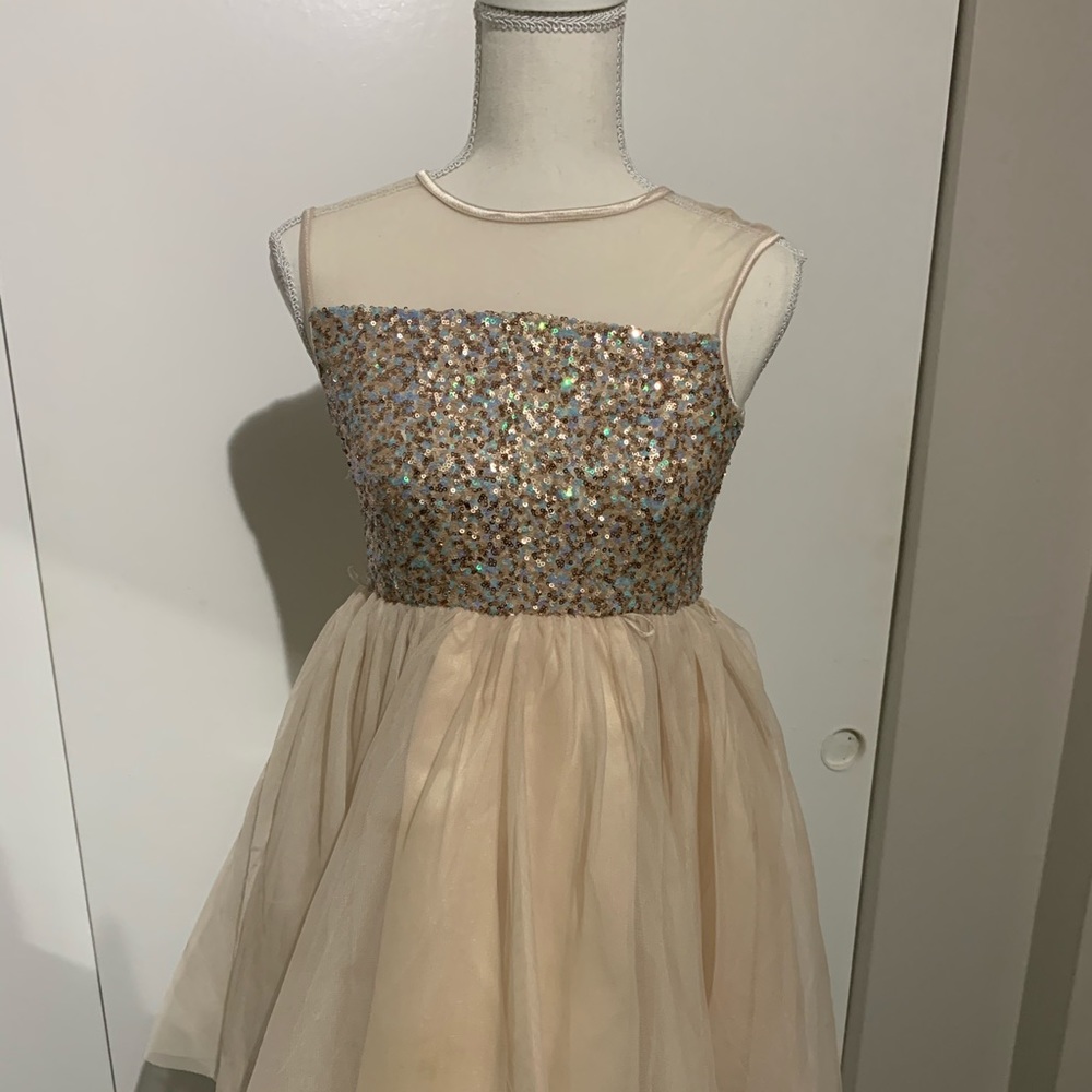 Girls dress size 12